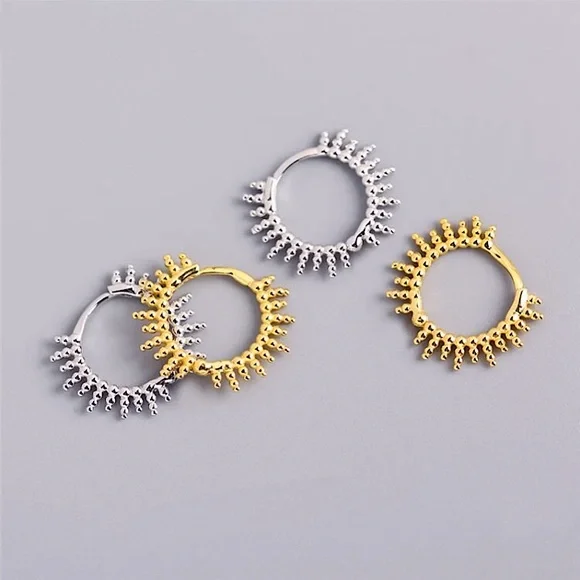 ⚜️𝟯𝟬%𝗢𝗙𝗙 𝗯𝘂𝗻𝗱𝗹𝗲𝘀 𝟯+⚜️ NEW Solar Copper Hoop Earrings - Picture 4 of 9